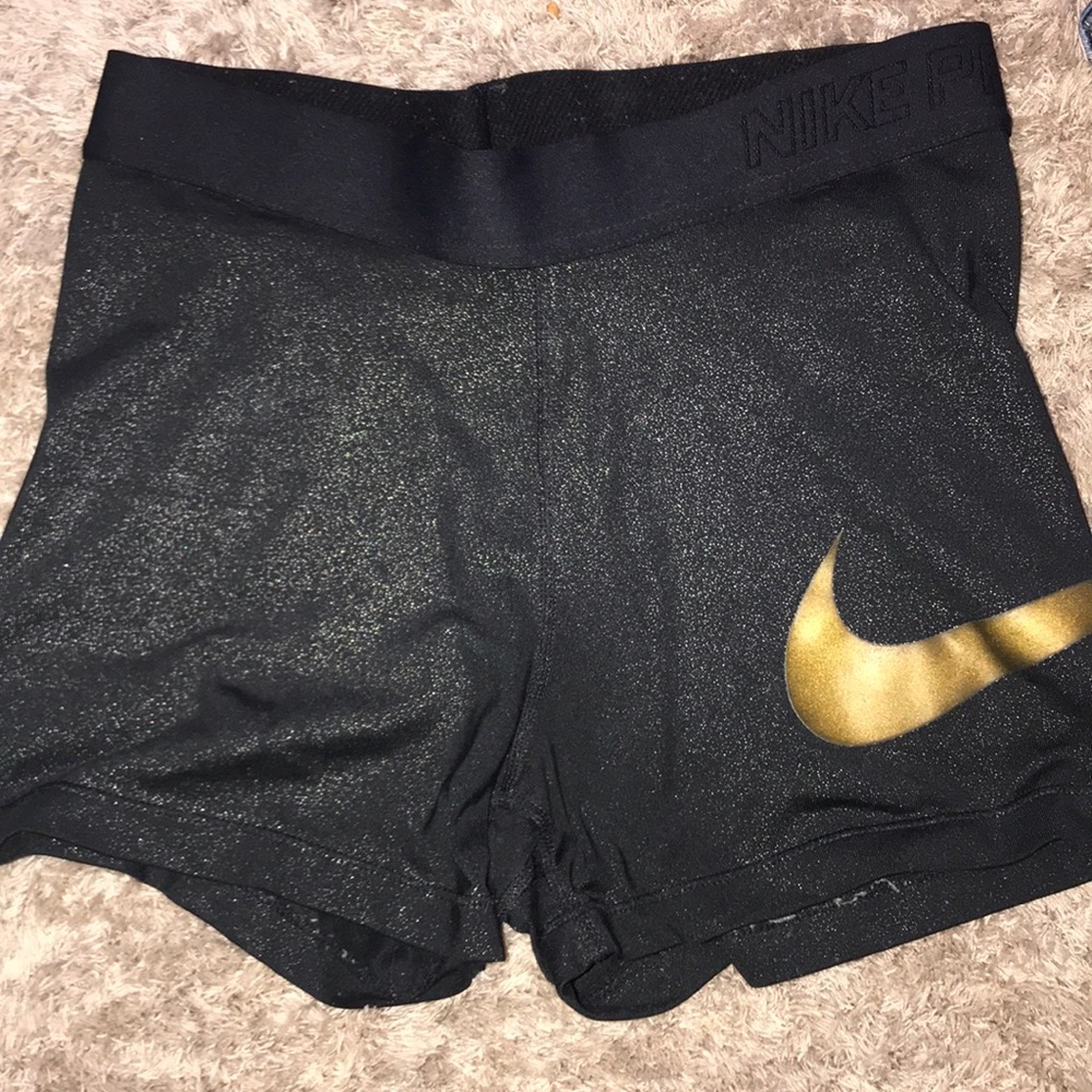 NIKE PROS